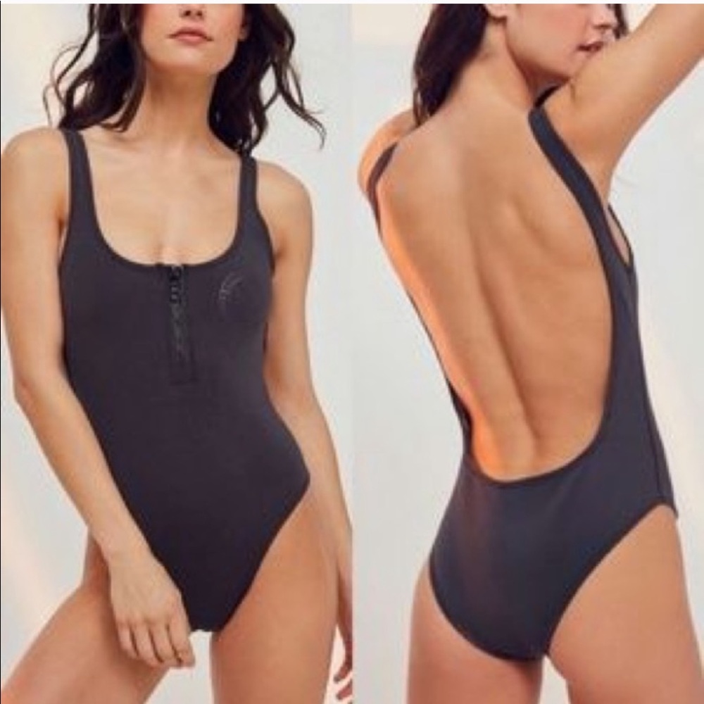 Billabong One Piece Swimsuit Size 4